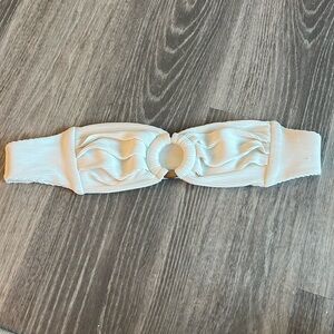 Kulani kinis bandeau top